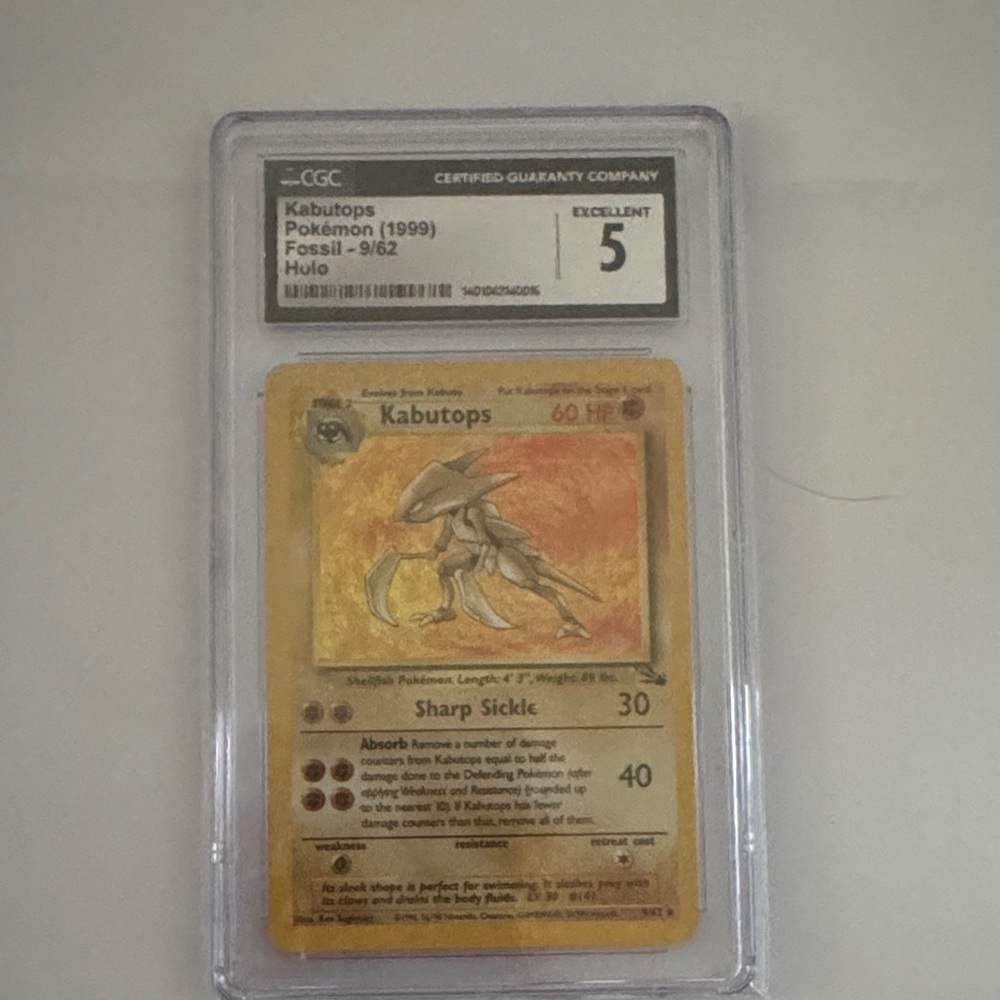 Kabutops Fossil Trading Card - Gold